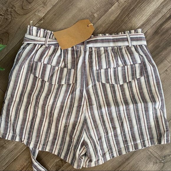 Listicle boutique casual paper bag shorts with tie waist Size Large NWT - Picture 8 of 8